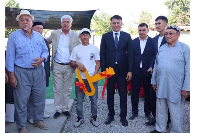 түлектер